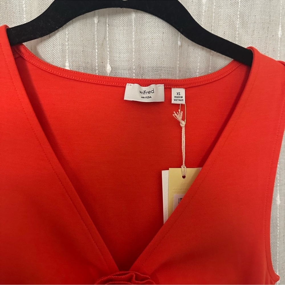 Aritzia vibrant red tank top - Picture 3 of 3
